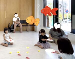 町田市リトミック金魚すくい
